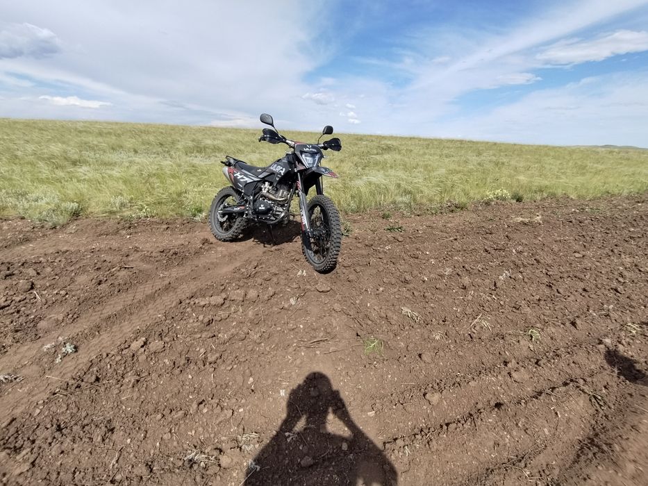 Продам эндуро 300 кубов