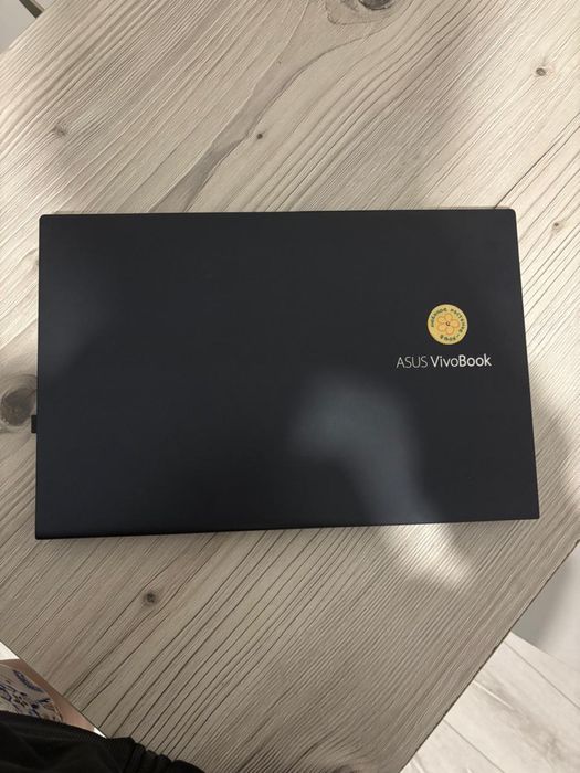 Asus vivobook  2022