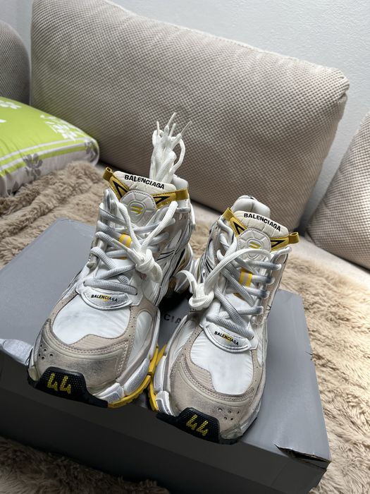 Balenciaga runner 44
