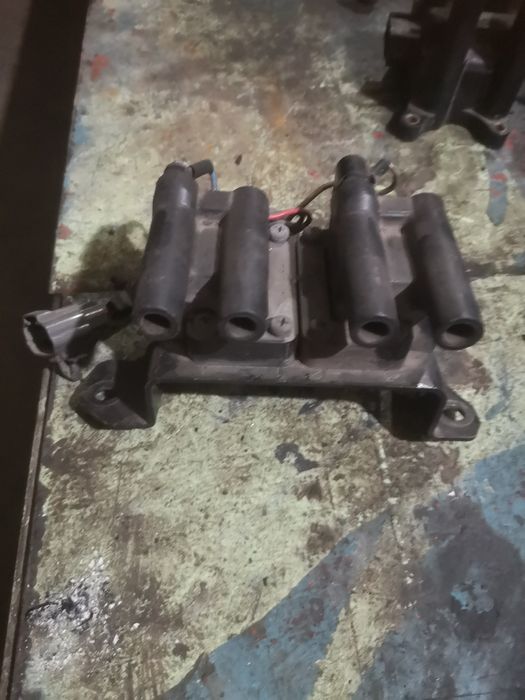 Мазда Кседос 6, катушка зажигания