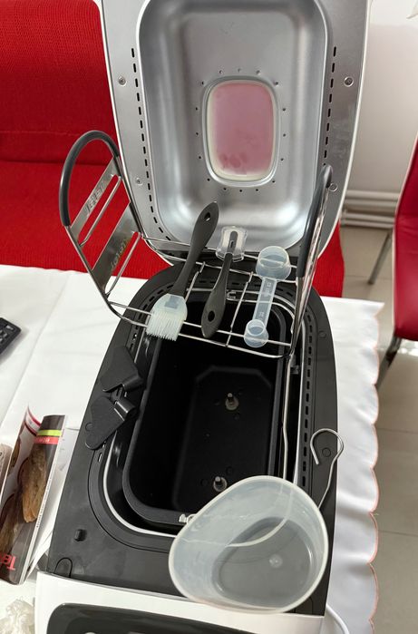 Mașina făcut și copt pâine