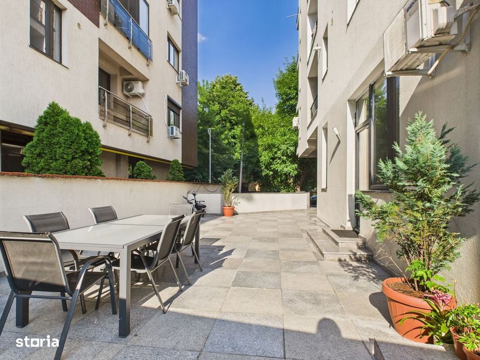 Ap de lux 3 camere, Pajura-Damaroaia,bloc boutique,cu terasa generoasa