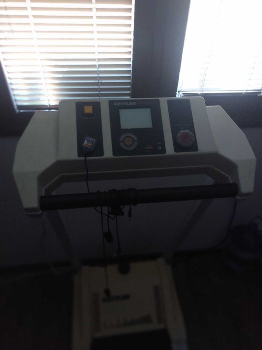 Бягаща пътека Кетлер