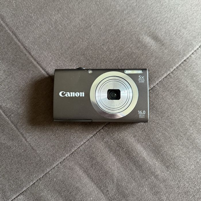 Canon - A2400 IS