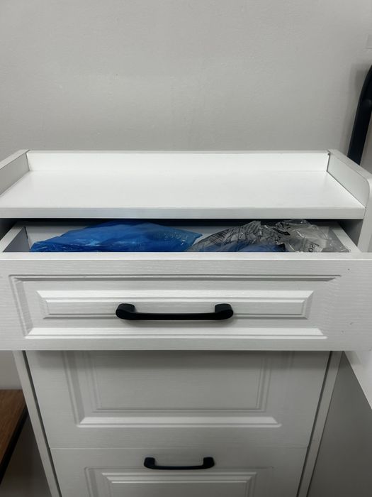 Срочно продам обувницу