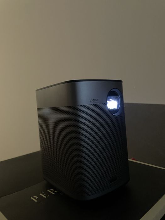 Проектор Xgimi halo plus