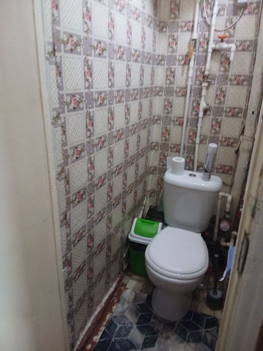 Товоксойда 3 хоналик квартира сотилади.