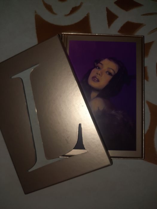 продам альбом LALISA