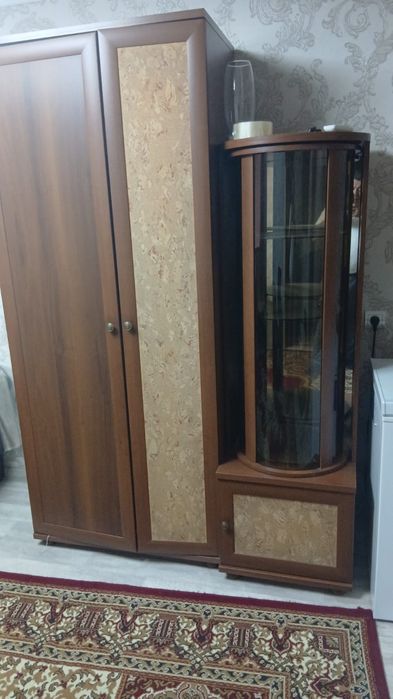 Продам спальный кровать и Прихожка