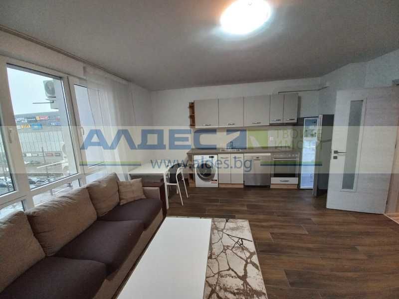 Дава се под наем Двустаен апартамент в София, Люлин 10 - 69 кв.м за 620 € - Снимка #2