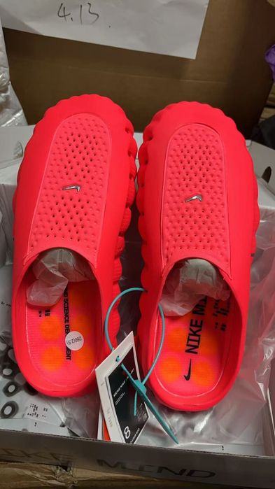 Papuci noi Nike Mind 001, culoare roșu