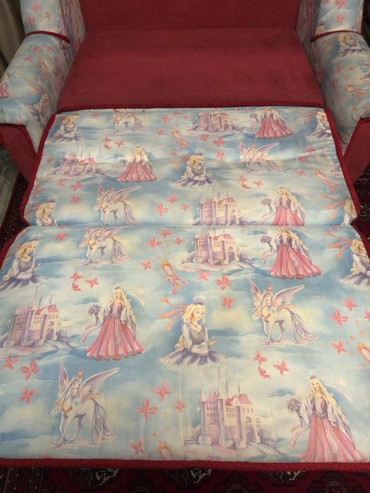 Продам диван в отличном состоянии