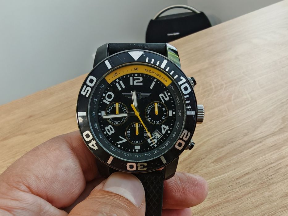 Часовник Invicta Инвикта