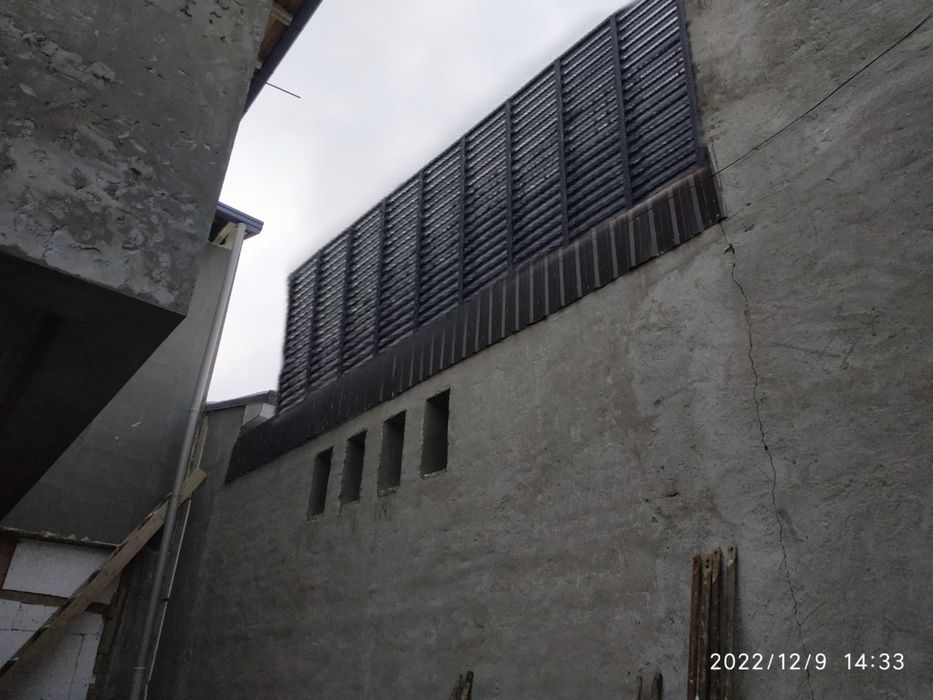 Туника ва метал жалюзи