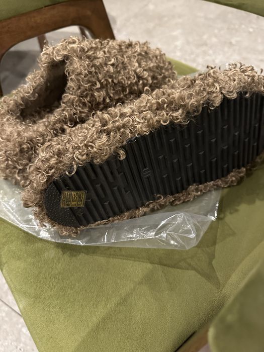 Пухкави  модерни чехли