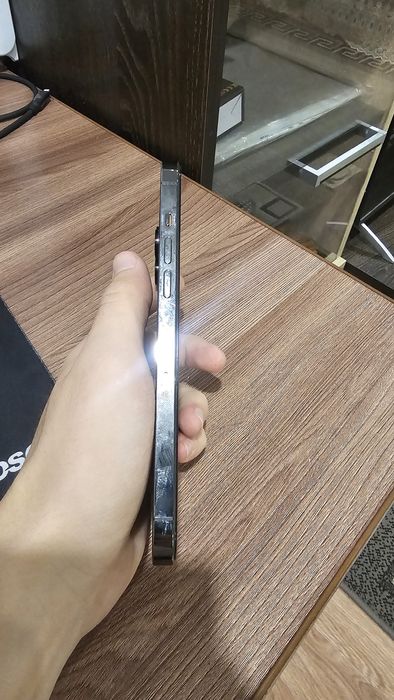 Iphone 12 pro max в хорошем состоянии