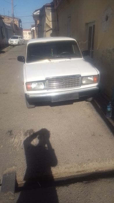 Автомобиль ВАЗ 2107