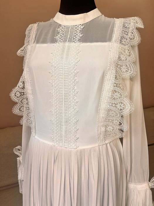 Продам белое нежное платье