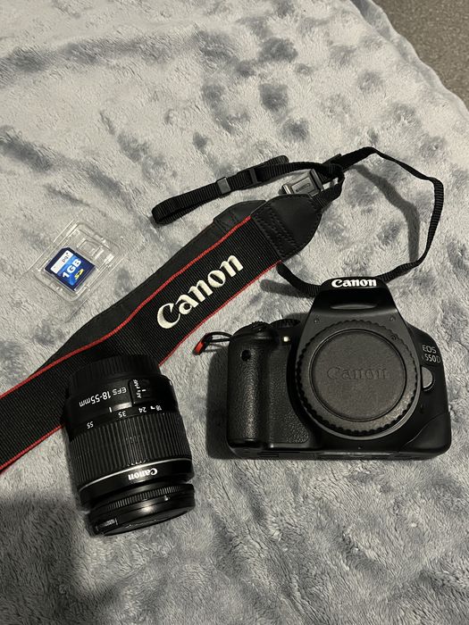 Камера для фото Canon 550D