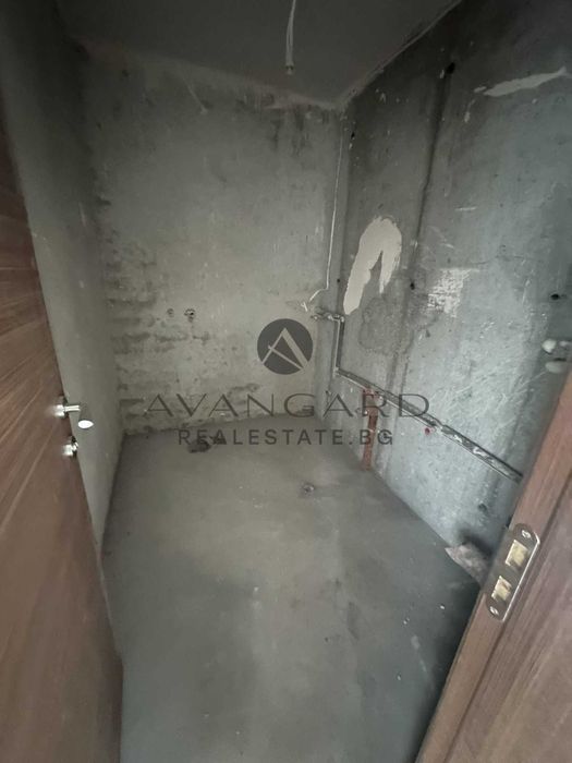 Продава се Двустаен апартамент в Пловдив, Тракия - 80 кв.м за 1400 €/кв.м - Снимка #4