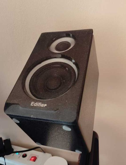 Ресивър Pioneer VSX-930 с комплект колони за Dolby Atmos