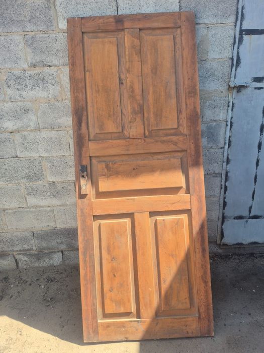 Продаю двери (см Профиль)