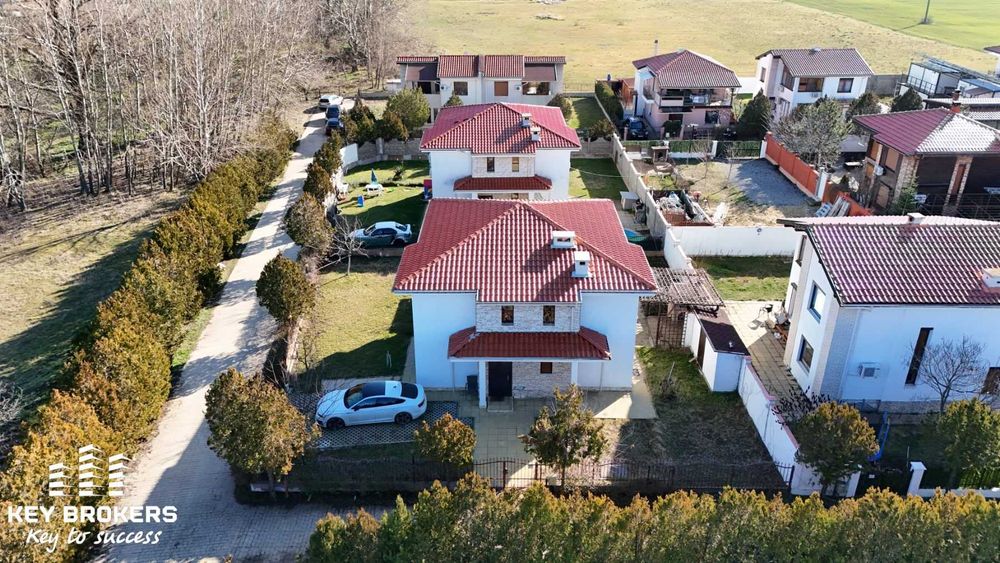 Продава се Къща в с. Гюльовца, Област Бургас - 161 кв.м за 1361 €/кв.м - Снимка #2