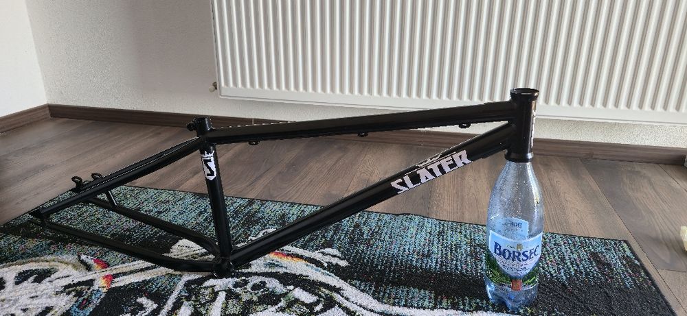 Cadru Slater dirt jumper, jante SunRims duble 26',pedalier Rant