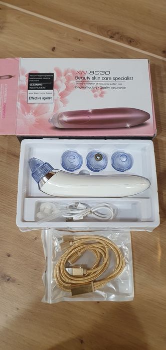 Aparat impotriva punctelor negre, de grasime Vacuum Presure Cleaner