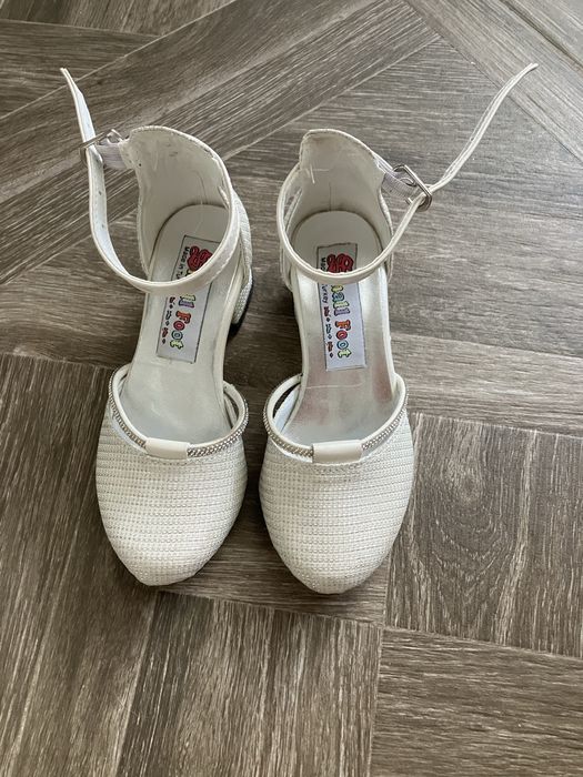 Официални детски обувки