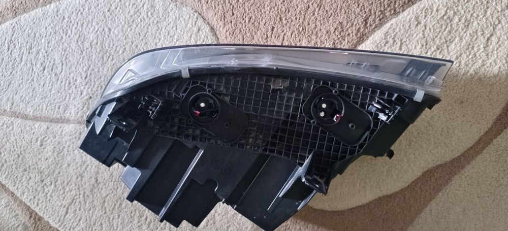 Продам фару BMW x5