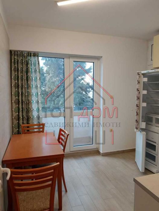 Дава се под наем Тристаен апартамент в Варна, Център - 80 кв.м за 561 € - Снимка #2