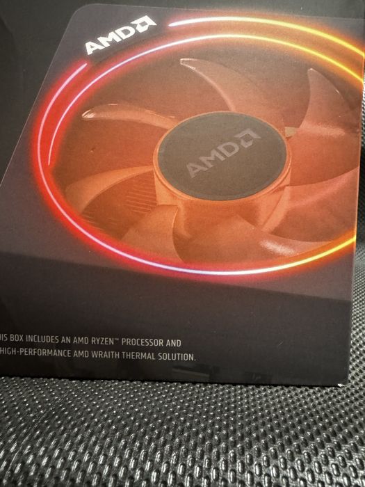 Ryzen 5800 xt  procesor amd nou sigilat cu cooler