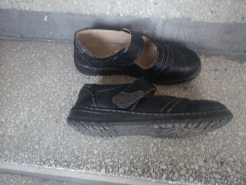 Черни затворени дамски обувки кожени 38 н