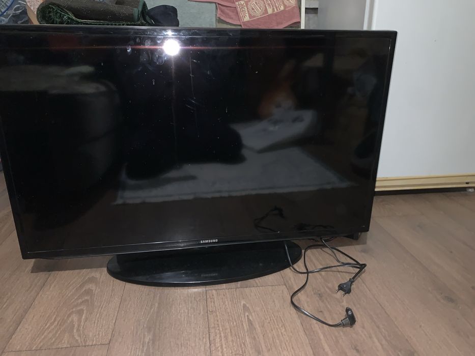 Продам телевизор самсунг