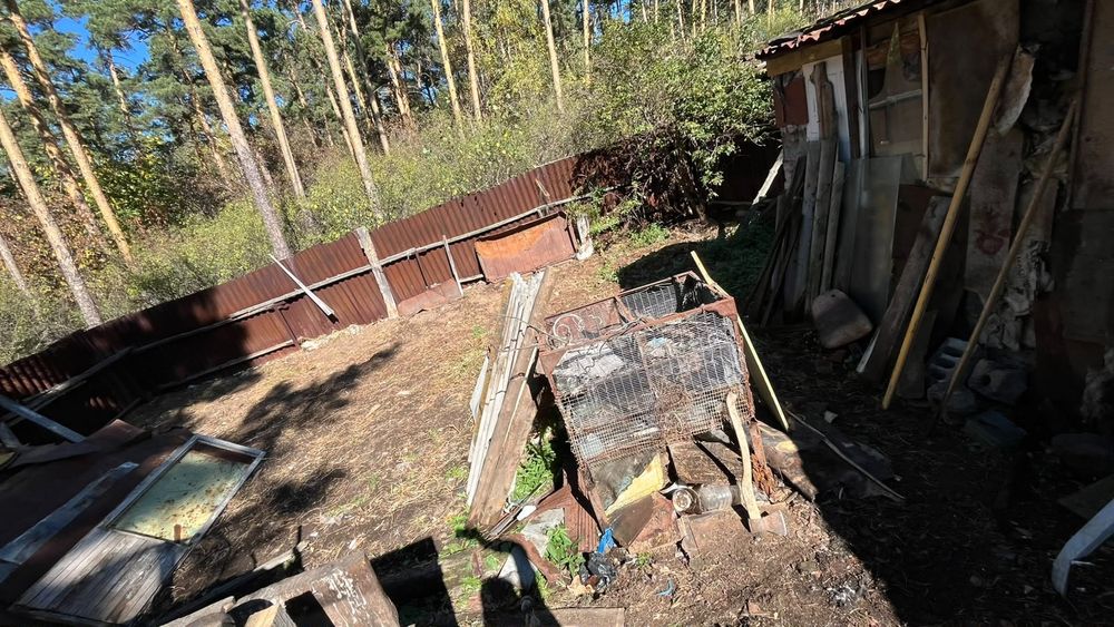 Продам участок возле леса