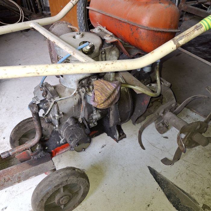 Мотоблок для вспашки