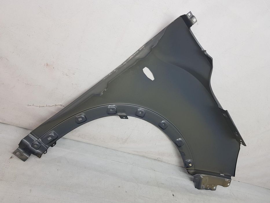 Aripa stanga fata Ssangyong Tivoli dupa 2014