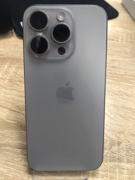 Iphone 15 pro 128gb(TM79)