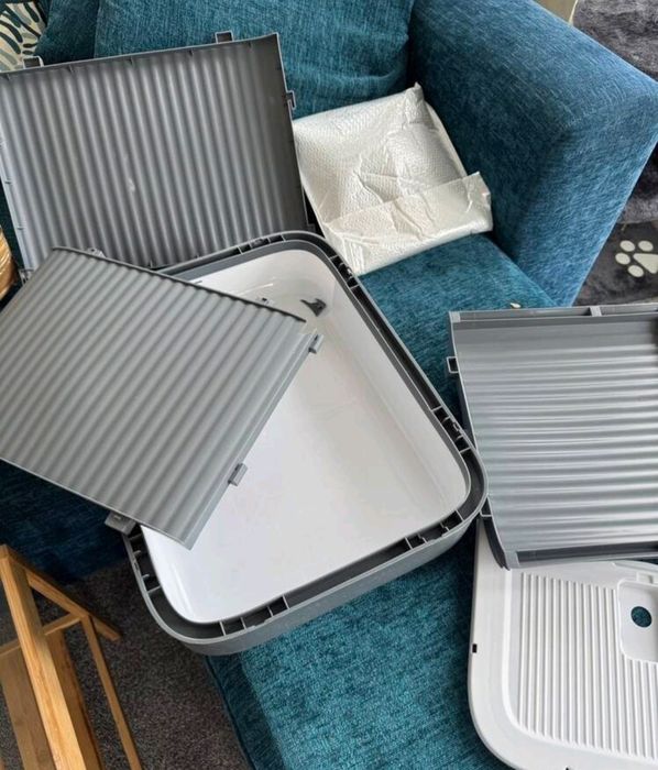 Котешка тоалетна 45 см затворена