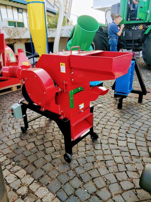 Tocator furaje UNITEH 400-30 cu turbină, motor inclus NOU Garantie 24 luni
