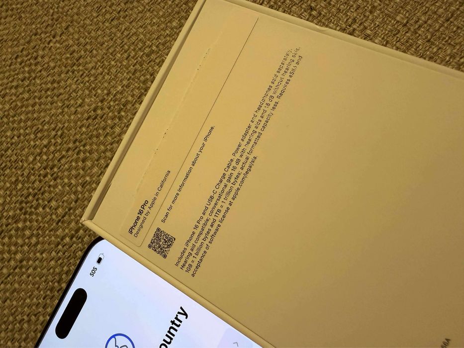 iPhone 16 Pro, Black Titanium, 1TB