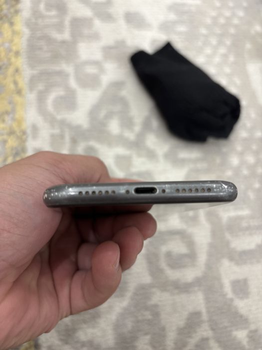 iPone 11 б/у акб 75% 128 гб