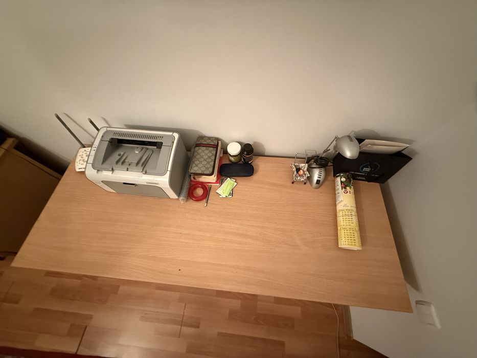 Рабочий стол для офиса/дома