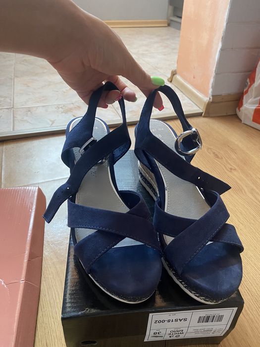 Тъмносини сандали Tendenz