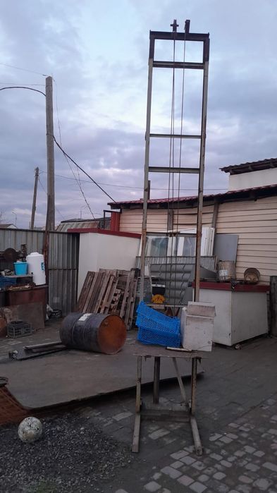 Подъемник для строительства лифт