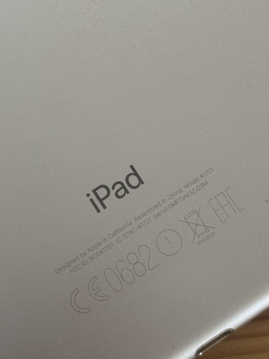 Ipad Pro 10,5. Gold ( A1701) . Stare foarte buna