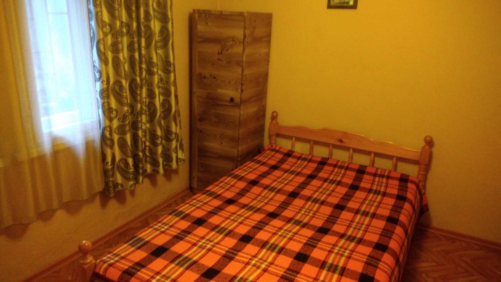 Дава се под наем Етаж от къща в Пловдив, Център - 25 кв.м за 199.41 € - Снимка #1