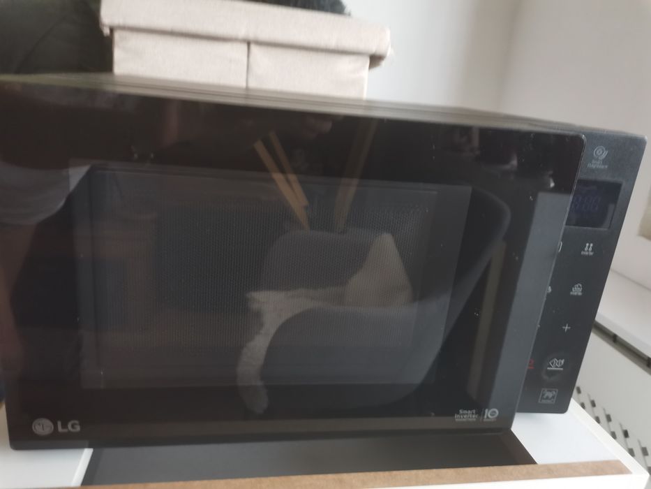 Cuptor cu microunde LG