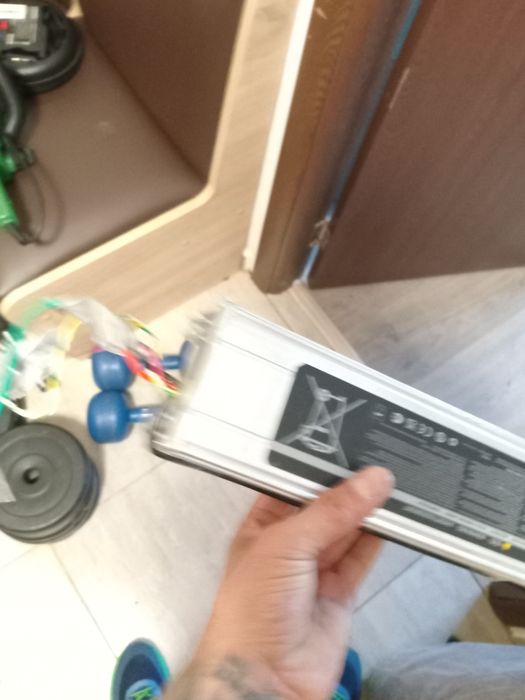 Vând baterie de trotineta este nouo 150 lei